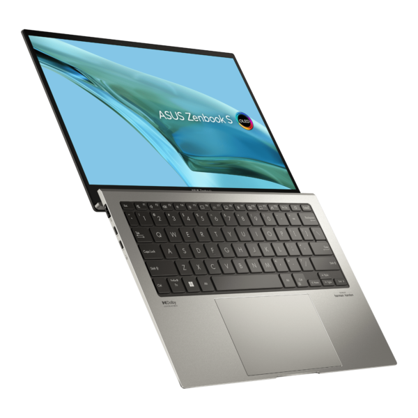 ASUS Zenbook S 13 OLED (UX5304) Comfortable typing experience: The keyboard